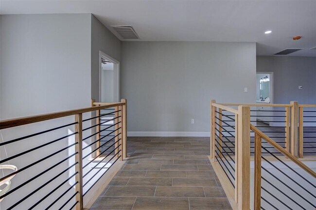 Building Photo - 6304 Maybell St
