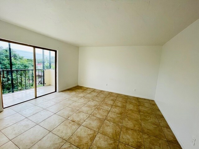 Building Photo - 1230 NE 139th St