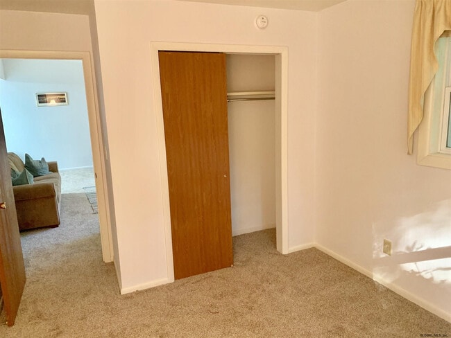 Building Photo - 3A Lacosta Dr