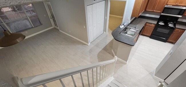 Building Photo - 2316 Grand Central Pkwy