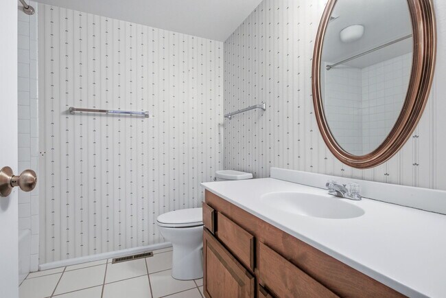 Building Photo - 6170 E Briarwood Cir