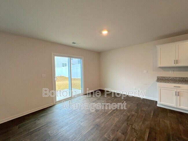 Building Photo - 1603 Blue Velvet Ln