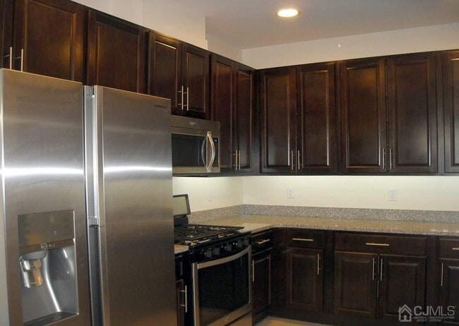 Building Photo - 446 Tower Blvd