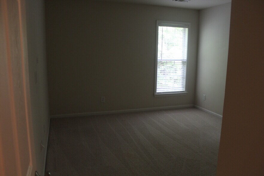 Building Photo - 1404 Bellsmith Dr