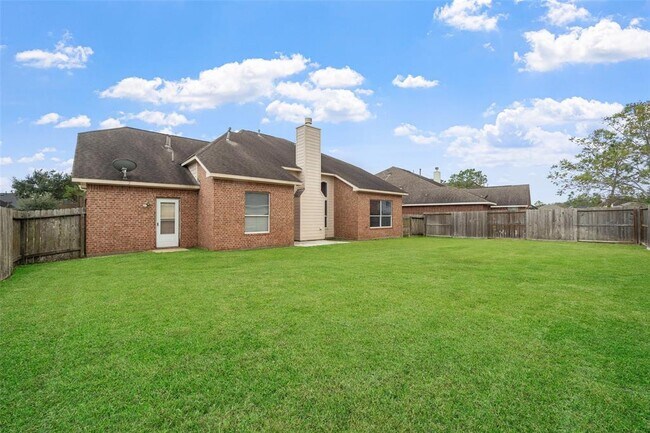 Building Photo - 13909 Stonewood Ct