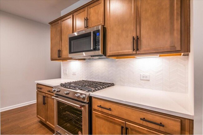 Building Photo - 5769 Tillman Way