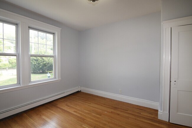 Building Photo - 218 Wachusett St