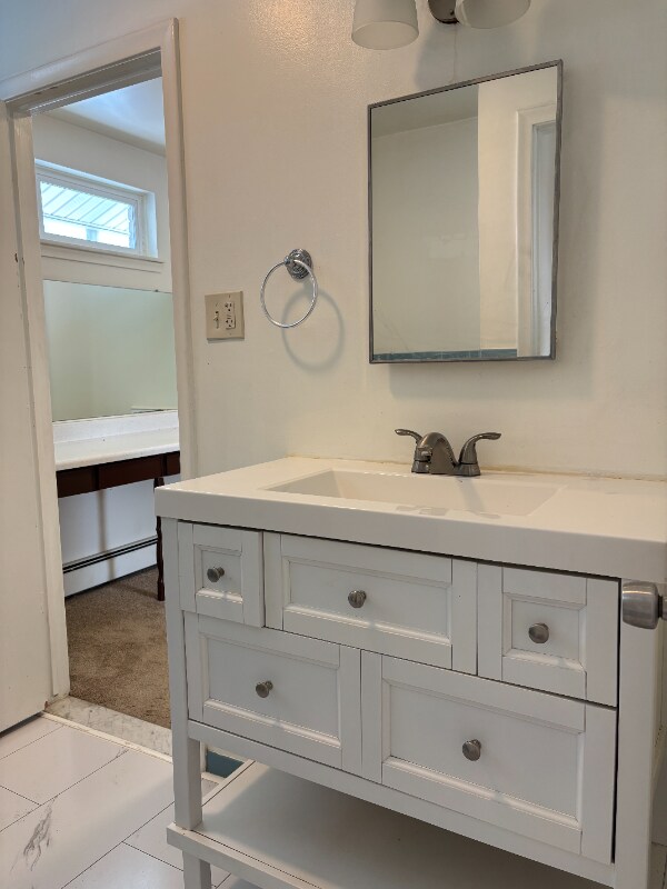 Building Photo - 156 Summit View Ct