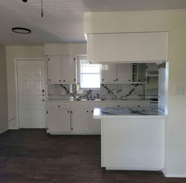 Interior Photo - Your New 2-Bedroom Home Awaits at Live Oak Apartments