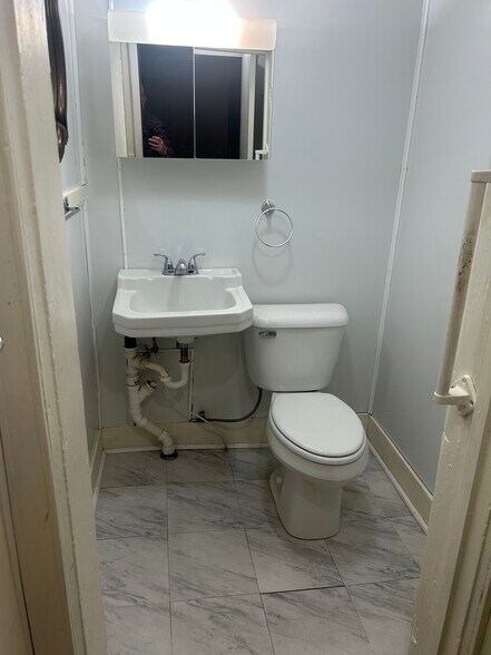 Building Photo - 1824 N 2nd St