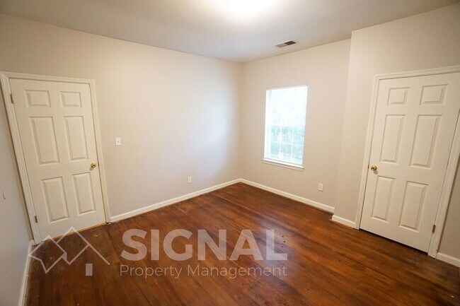 Building Photo - 7109 2nd Ave S