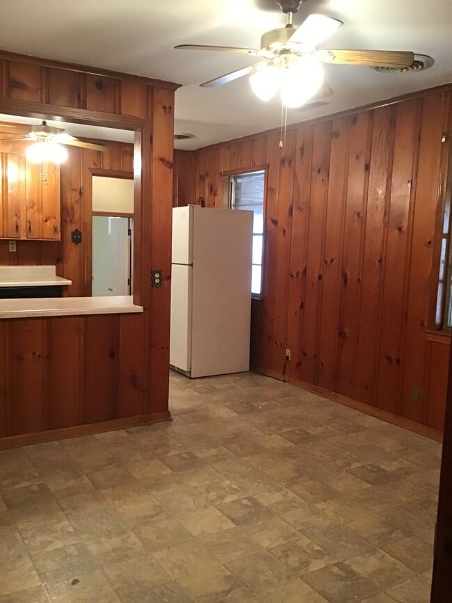 Building Photo - 1124 Hatchie St