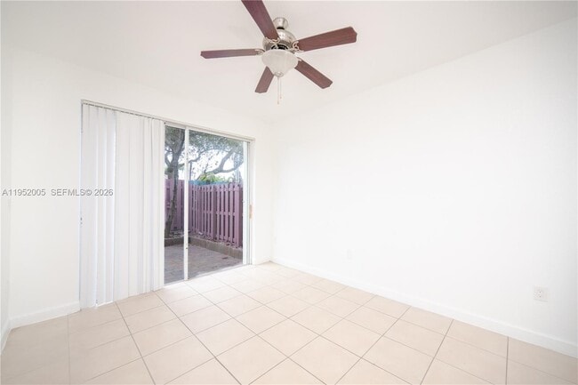 Building Photo - 2532 SE 15th Ct