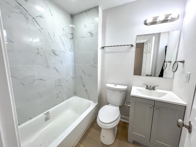 Building Photo - 431 Whitridge Ave