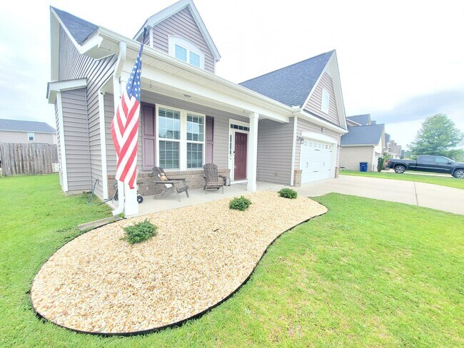 Building Photo - Gorgeous Home In Turnberry Subdivision