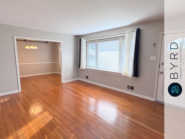 Building Photo - 5000 Jessup Rd