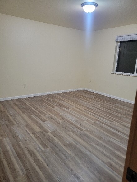 Building Photo - 373 Prairie Dr