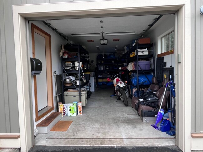 Building Photo - 3107 Dana Ln