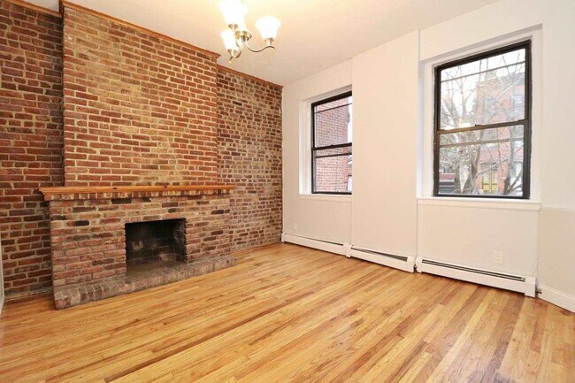 Building Photo - 603 Jersey Ave