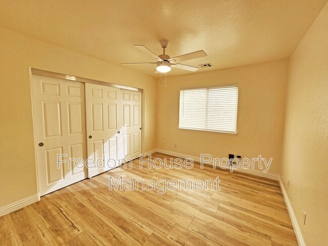 Building Photo - 3741 Malibou Ave