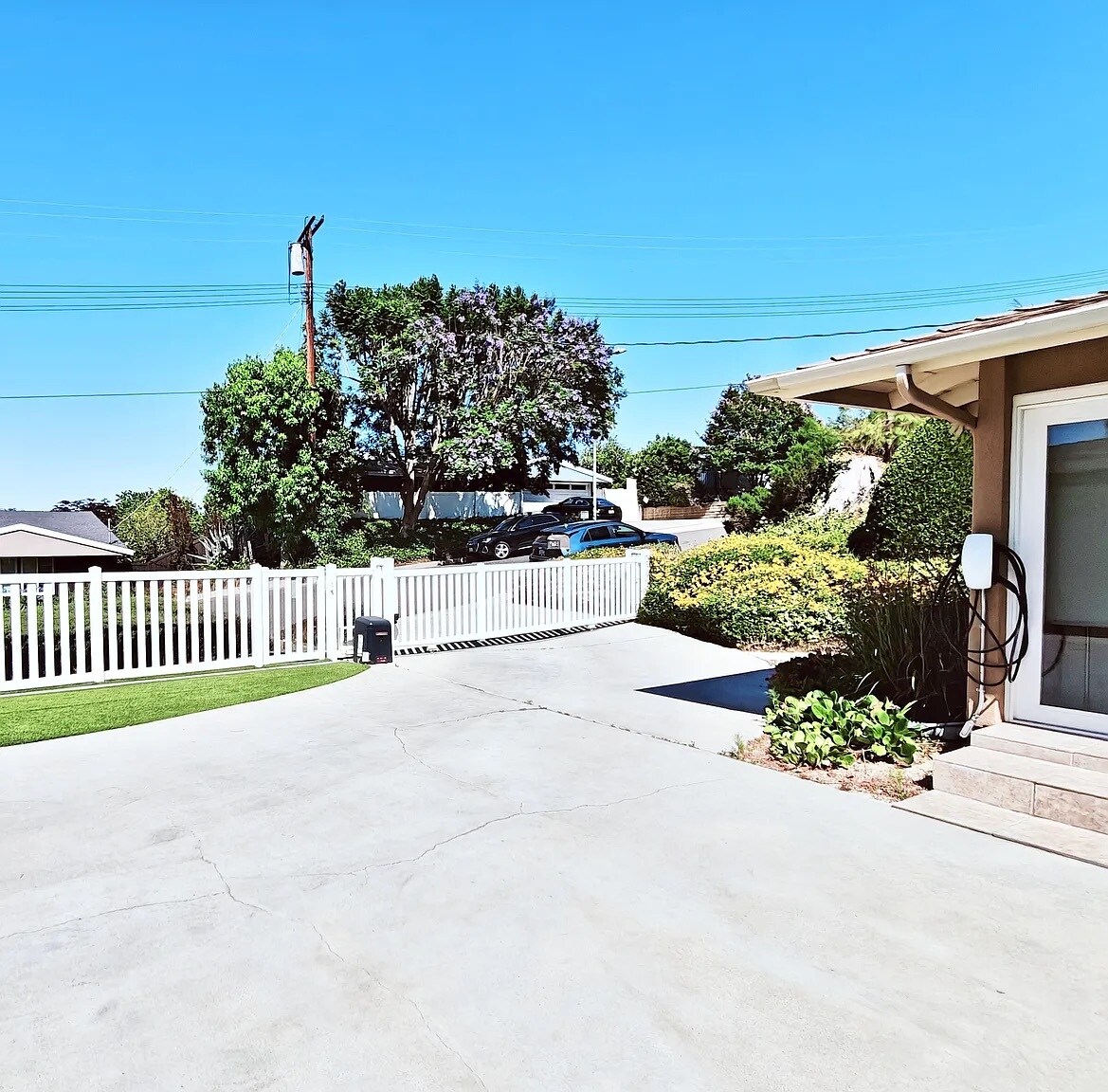 Building Photo - 4719 Dunman Ave