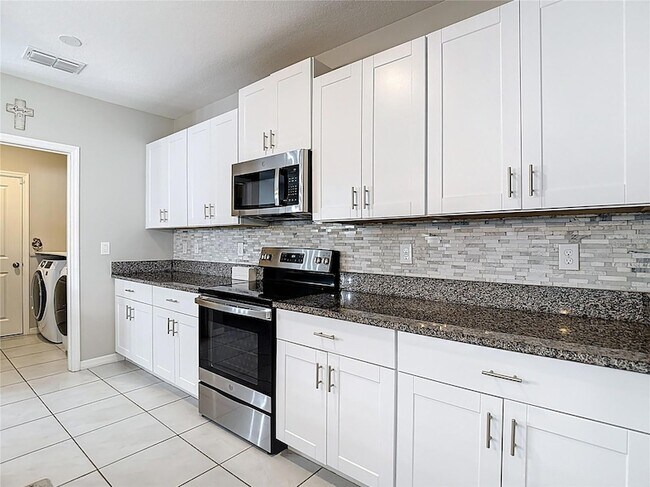 Building Photo - 403 Argyll Dr