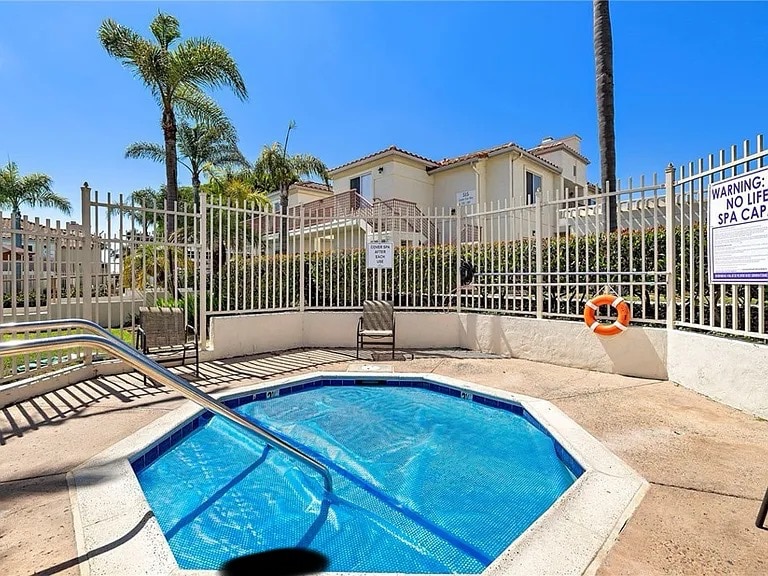 Building Photo - 450 Stoney Point Way