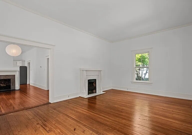 Living Room - 1904 Wolcott Ave