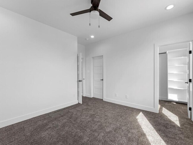 Building Photo - 1130 Miller Rd
