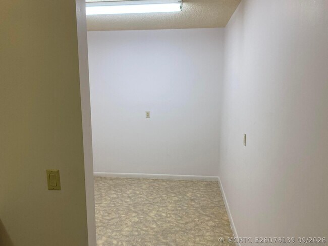 Building Photo - 3500 Whitehall Dr