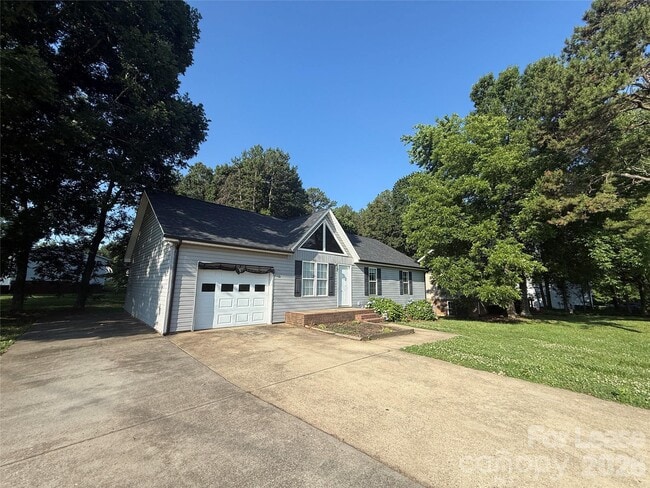 Building Photo - 103 Kam Dr