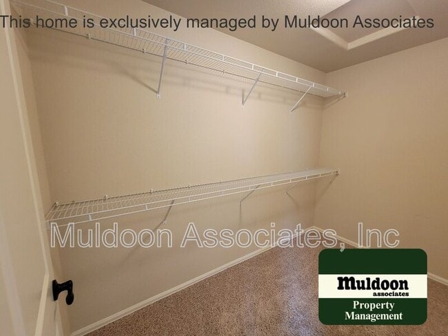 Building Photo - 6052 San Mateo Dr