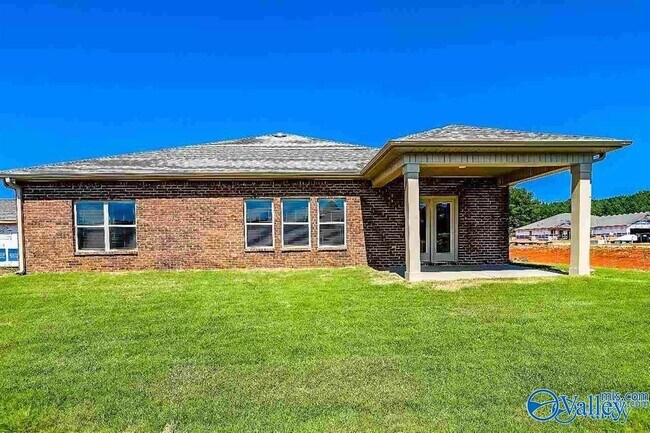 Building Photo - 128 Oak Fletcher Dr