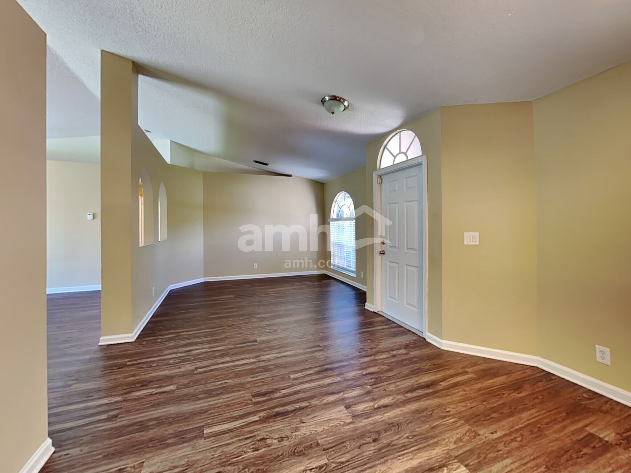 Building Photo - 2245 SW Savage Blvd