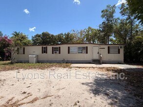 Building Photo - 8205 Suncoast Dr