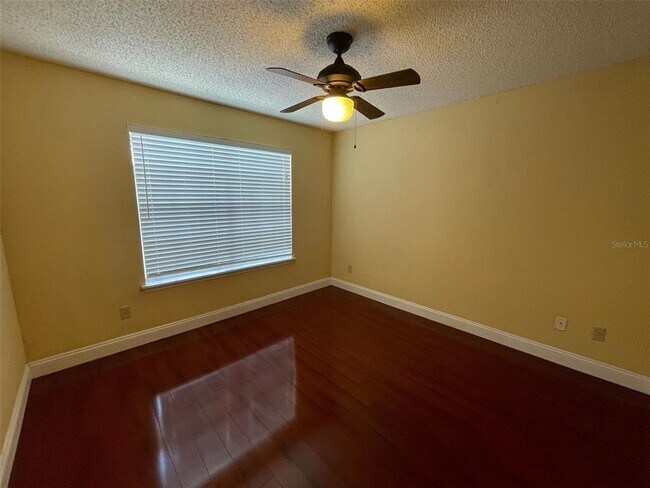 Building Photo - 2550 N Alafaya Trail