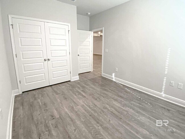 Building Photo - 10641 Northern Dancer Ct