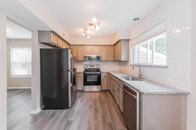 Building Photo - 4503 Bathurst Dr