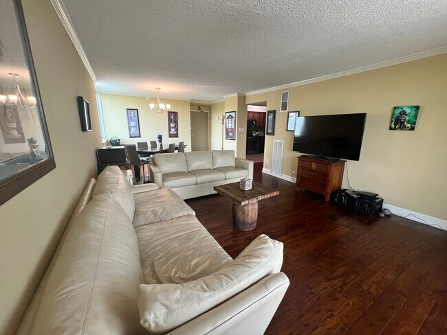 Building Photo - 1131 Stringers Ridge Rd