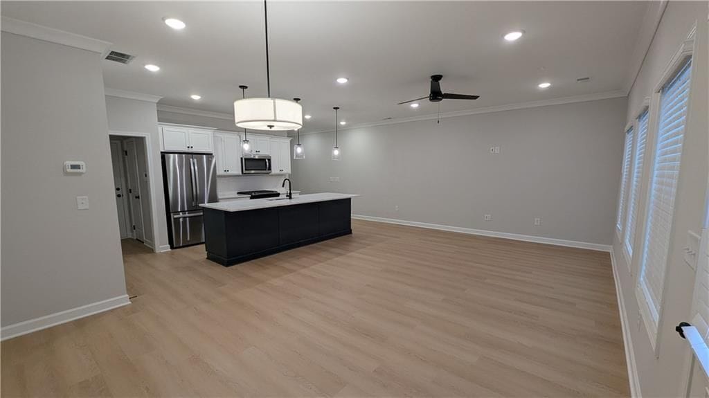 Building Photo - 435 Carrera Ln