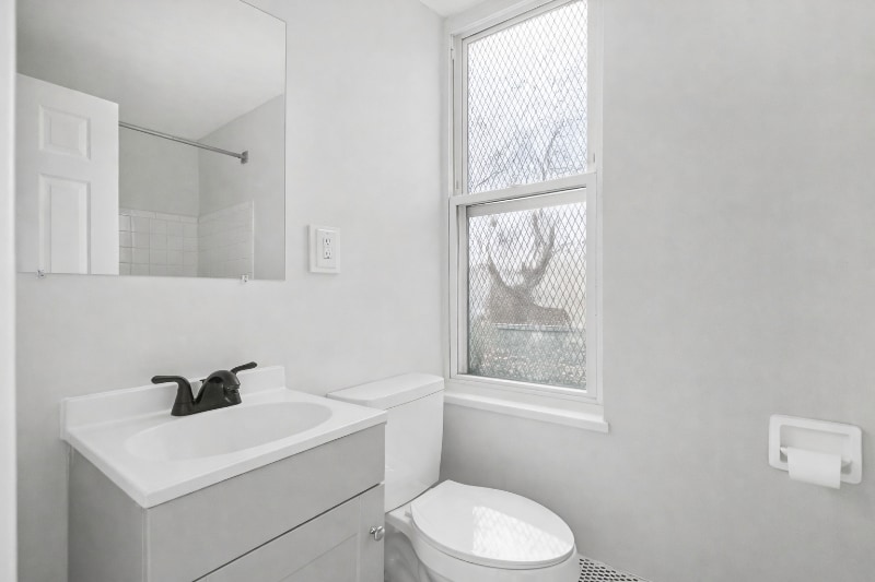 Building Photo - 3545 Harvey Ave