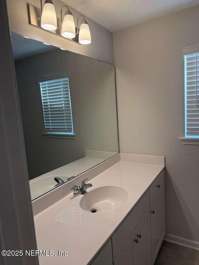 Building Photo - 101 Ness Cir