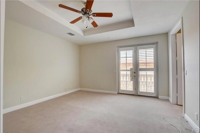 Building Photo - 545 NE 69th Cir