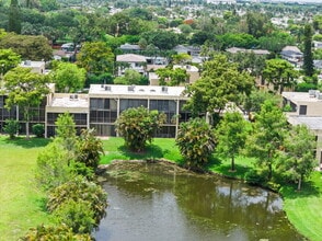 Building Photo - 2800 SW 87th Ave