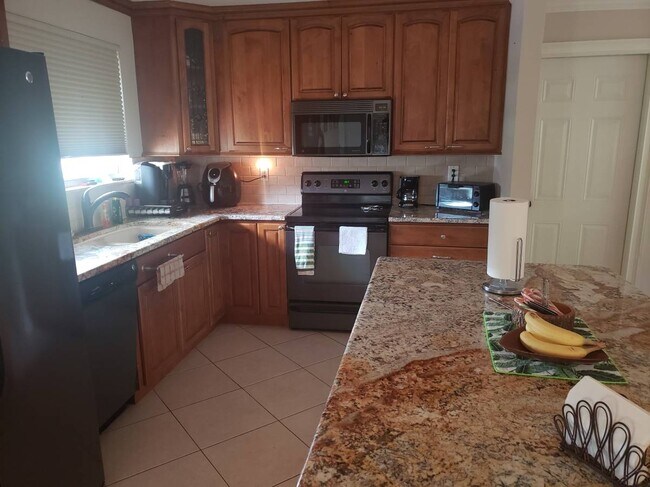 Building Photo - 57 Farragut Dr
