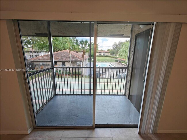 Building Photo - 8770 Royal Palm Blvd