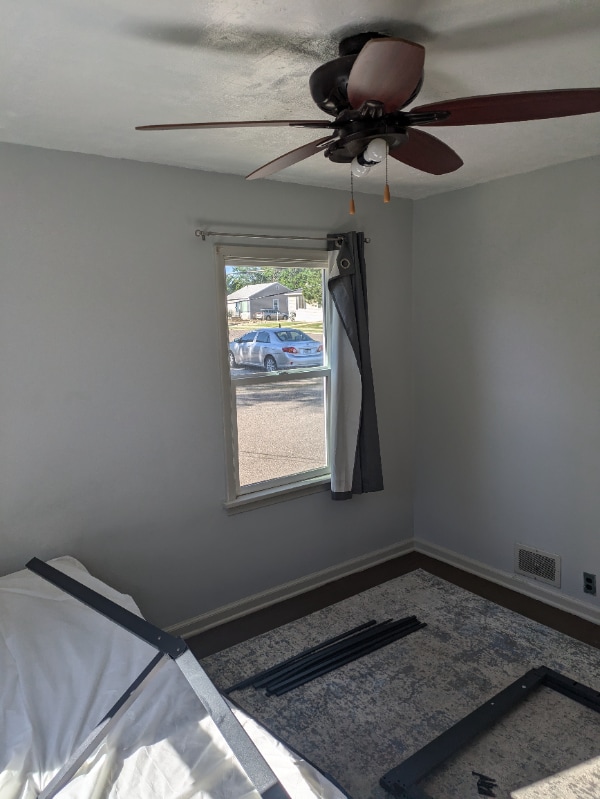 Building Photo - 589 W 200 N