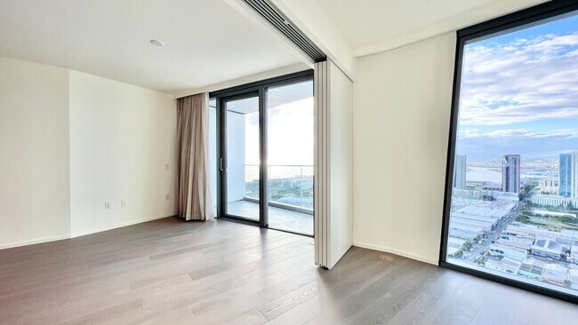 Building Photo - HIGH FLOOR 1BD UNIT AT THE LUXURIOUS KOULA...