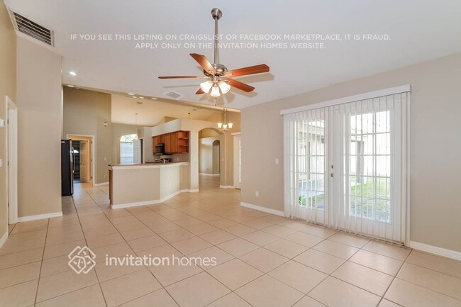 Building Photo - 1571 Parkglen Cir