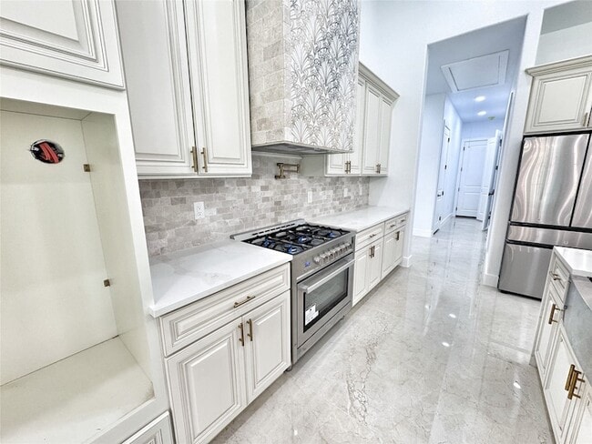 Building Photo - 3037 Rd 66124